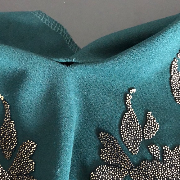 !!Calvin Klein Green And Gold V Neck Dress Size16W - Picture 7 of 7